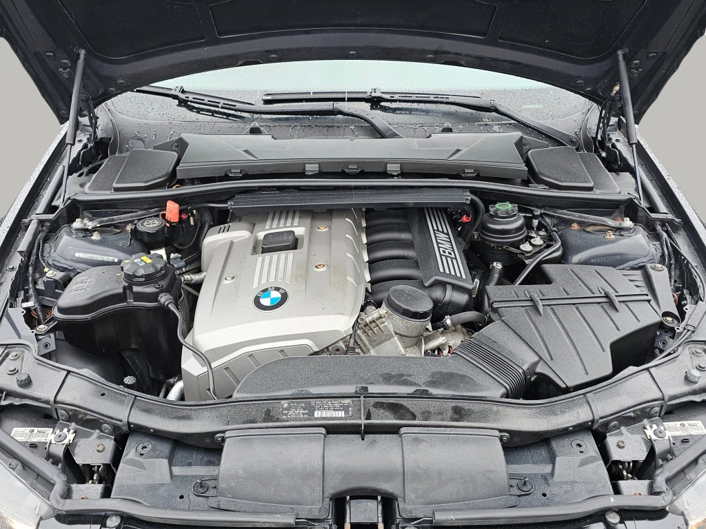 Used 2006 BMW 325xi Sedan image 15
