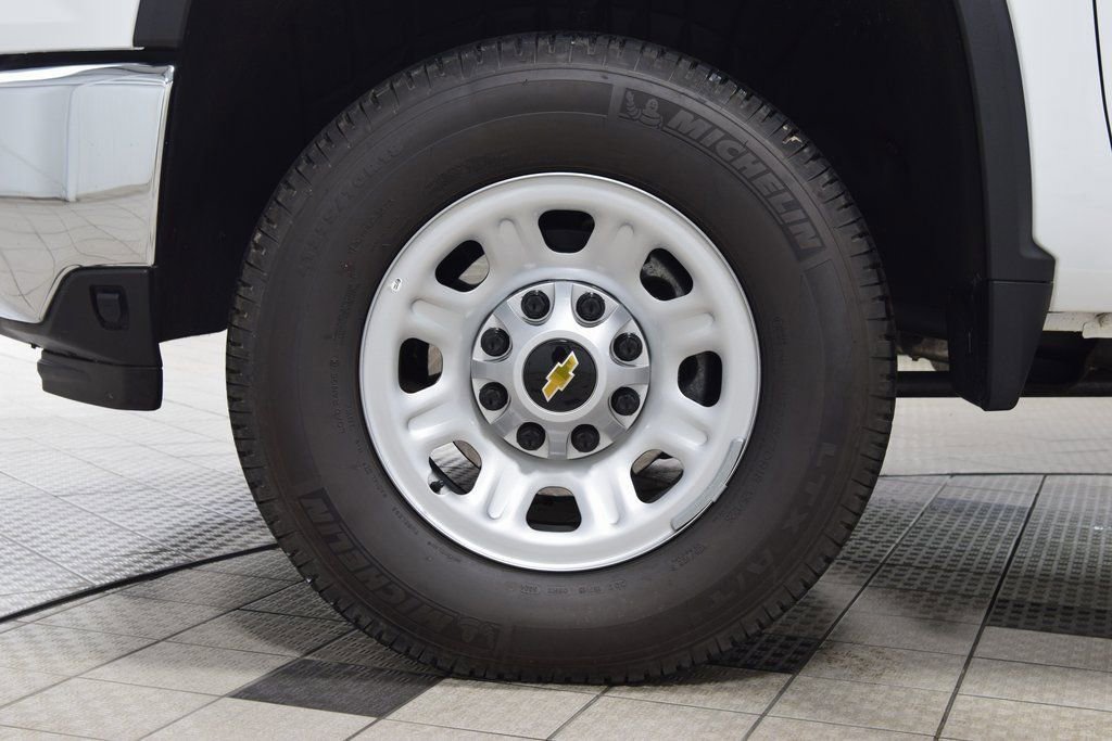 Used 2025 Chevrolet Silverado 3500 W/T w/ WT Convenience Package AWD/4WD image 18