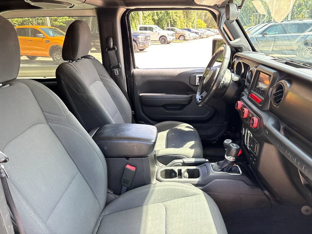 Used 2019 Jeep Wrangler Sport AWD/4WD image 28