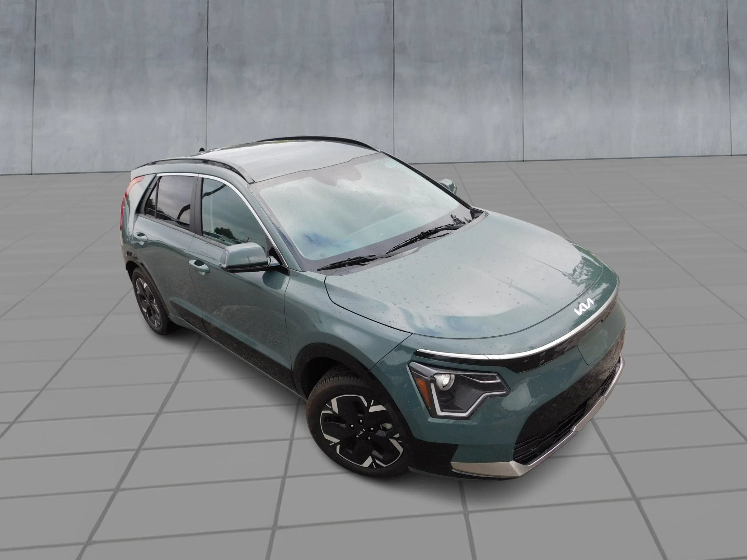 Used 2023 Kia Niro Wind FWD image 2