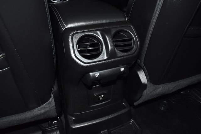 Certified 2020 Jeep Wrangler Unlimited Sahara w/ LED Lighting Group image 28