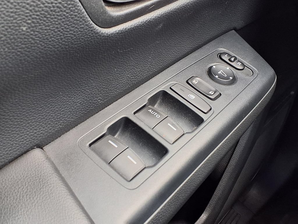 Used 2023 Honda CR-V LX image 19