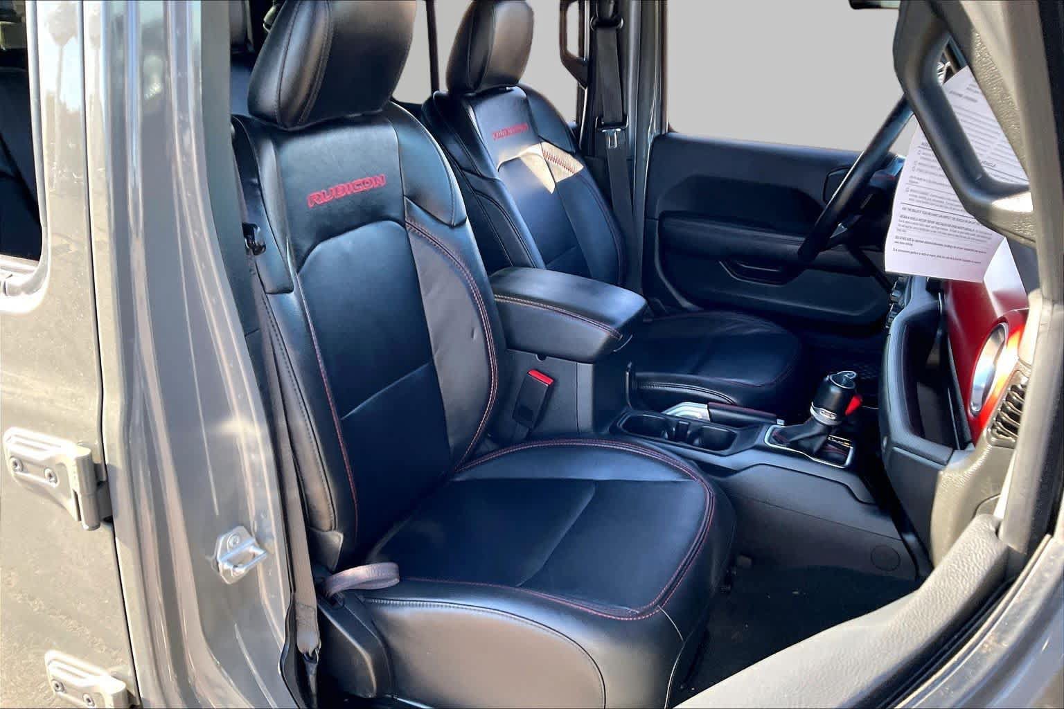 Used 2022 Jeep Gladiator Rubicon w/ Cold Weather Group AWD/4WD image 9