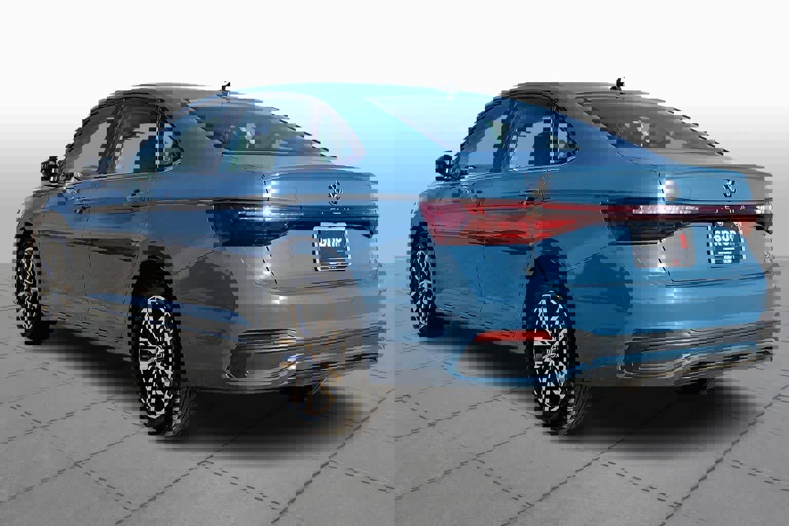 Used 2025 Volkswagen Jetta SE image 12