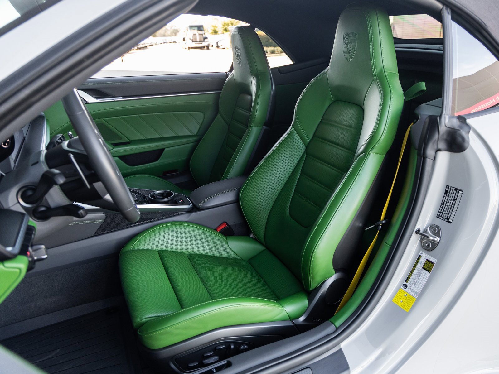 Certified 2022 Porsche 911 Turbo S w/ 911 Turbo Sportdesign Package image 5