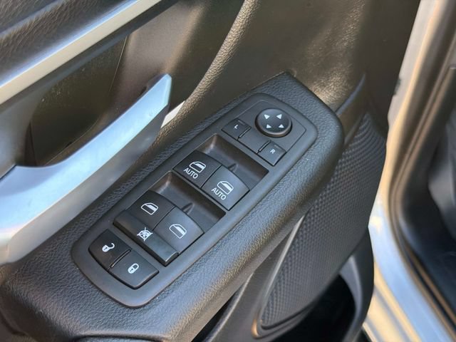 Used 2022 RAM 1500 Big Horn AWD/4WD image 18