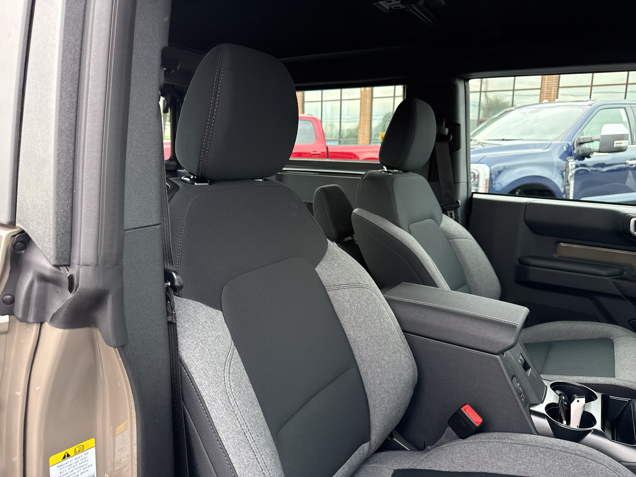 New 2026 Ford Bronco 2-Door AWD/4WD image 28