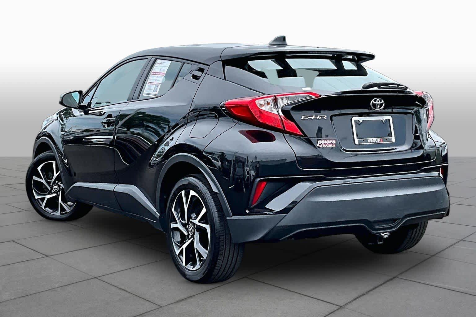 Used 2020 Toyota C-HR XLE FWD image 11
