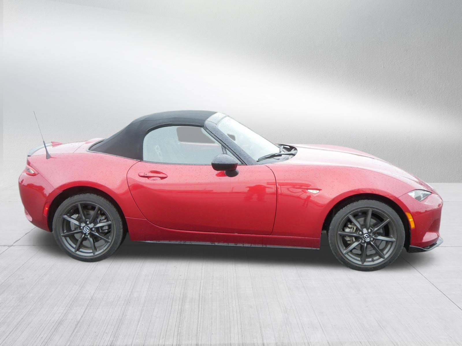 Used 2016 MAZDA MX-5 Miata Club RWD image 8