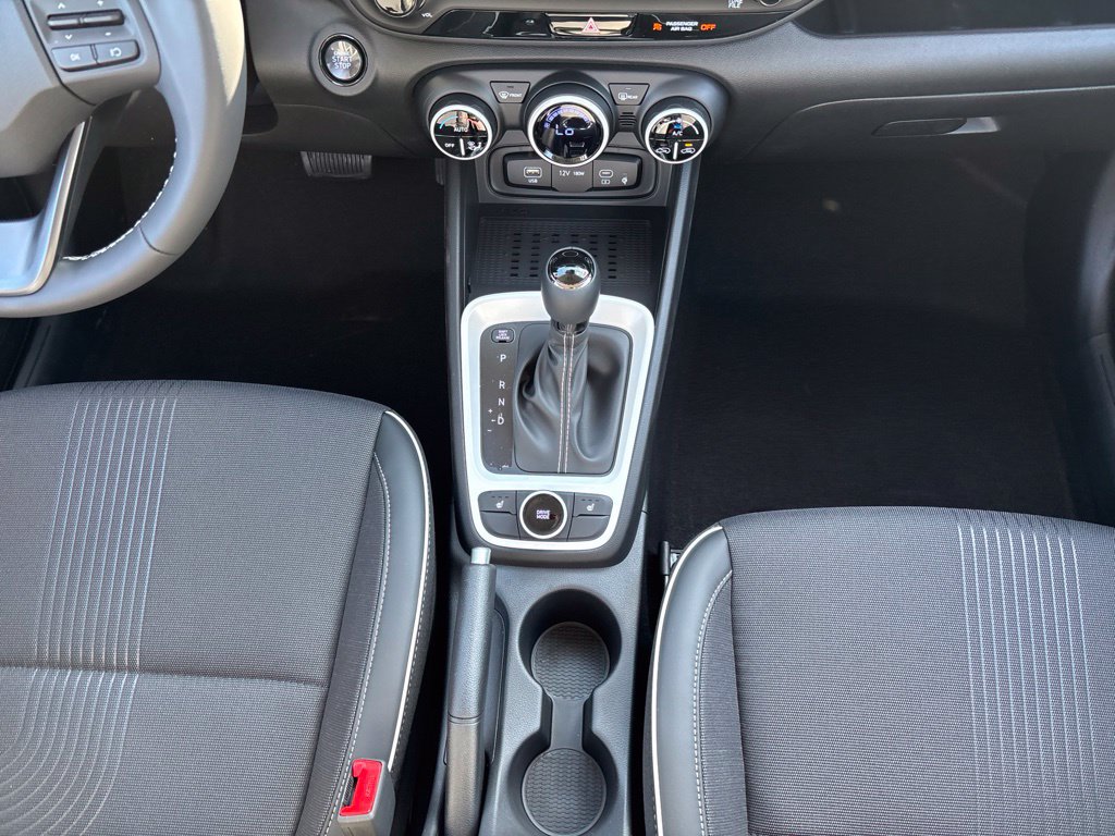 New 2026 Hyundai Venue SEL FWD image 16
