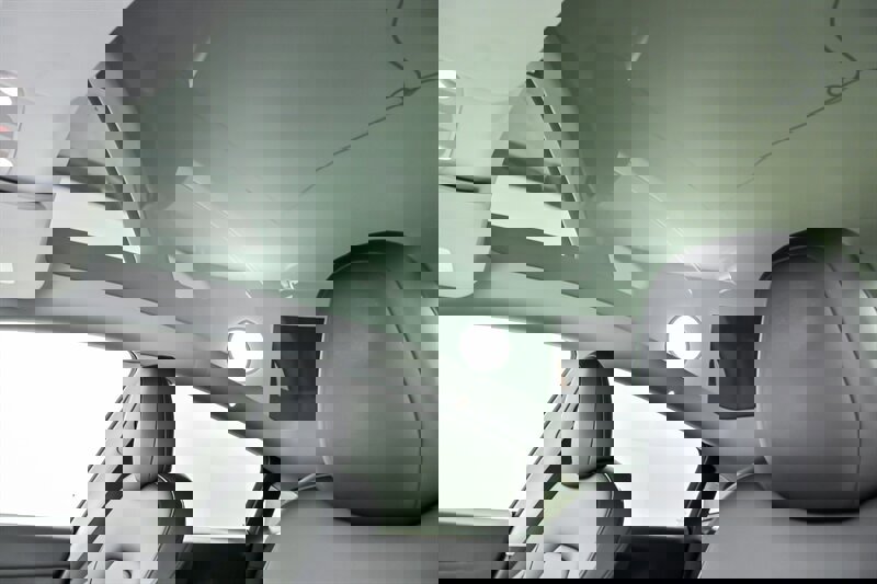 Used 2022 Tesla Model Y Long Range image 19