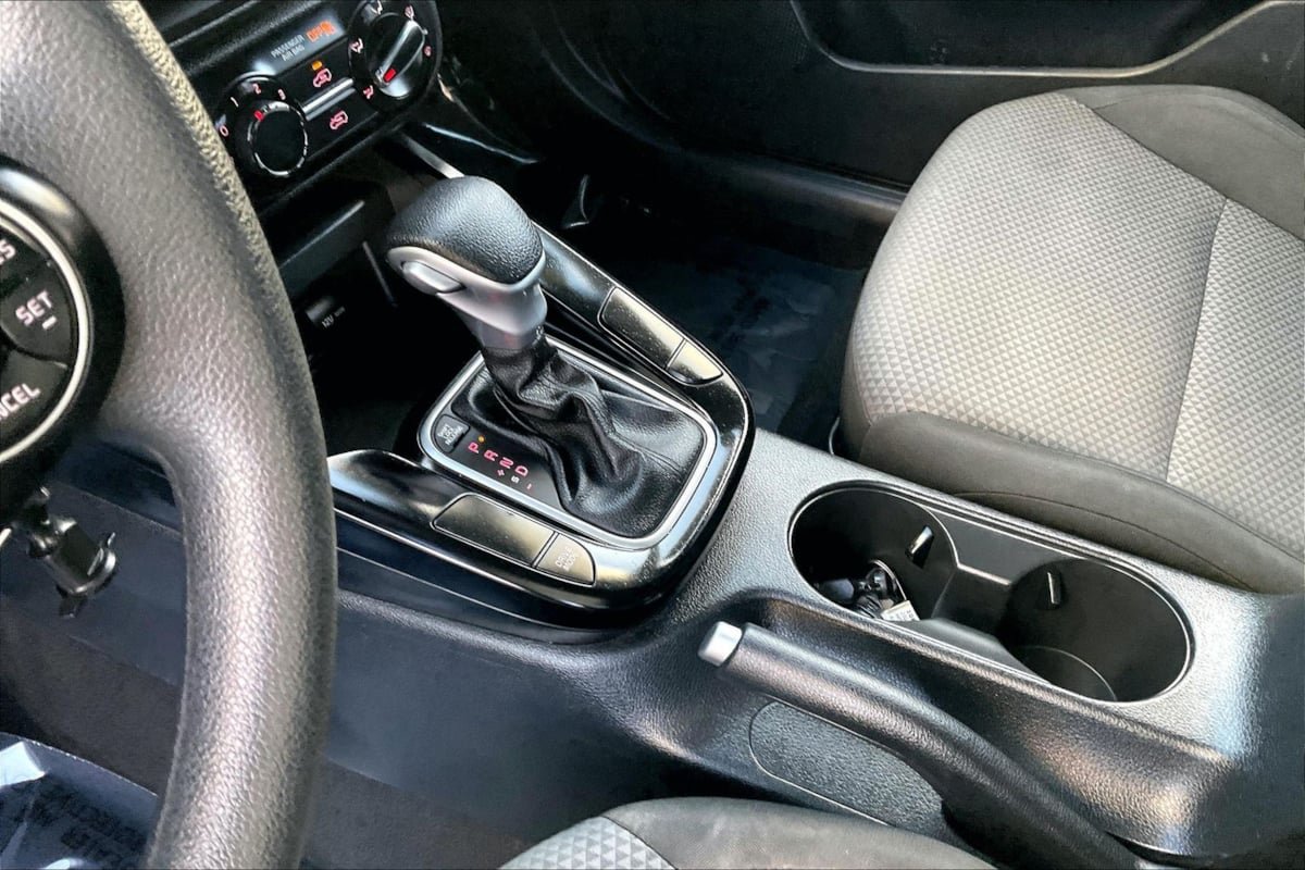 Used 2022 Kia Soul LX w/ Technology Package FWD image 13