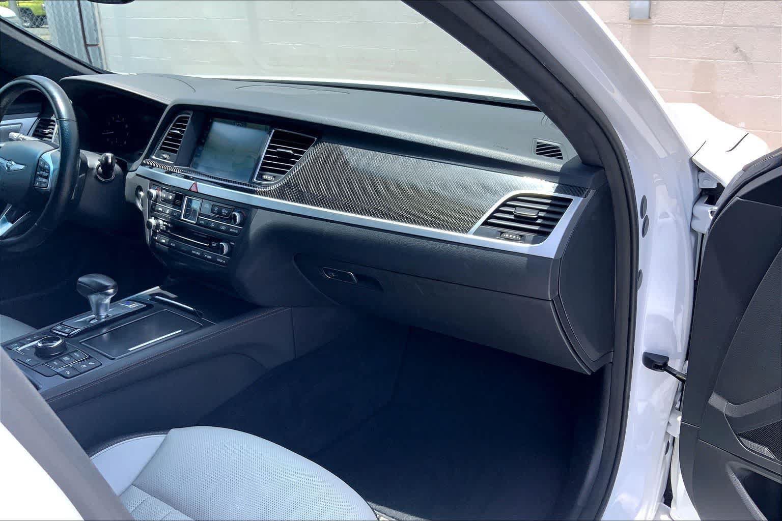 Used 2018 Genesis G80 3.3T Sport RWD image 23
