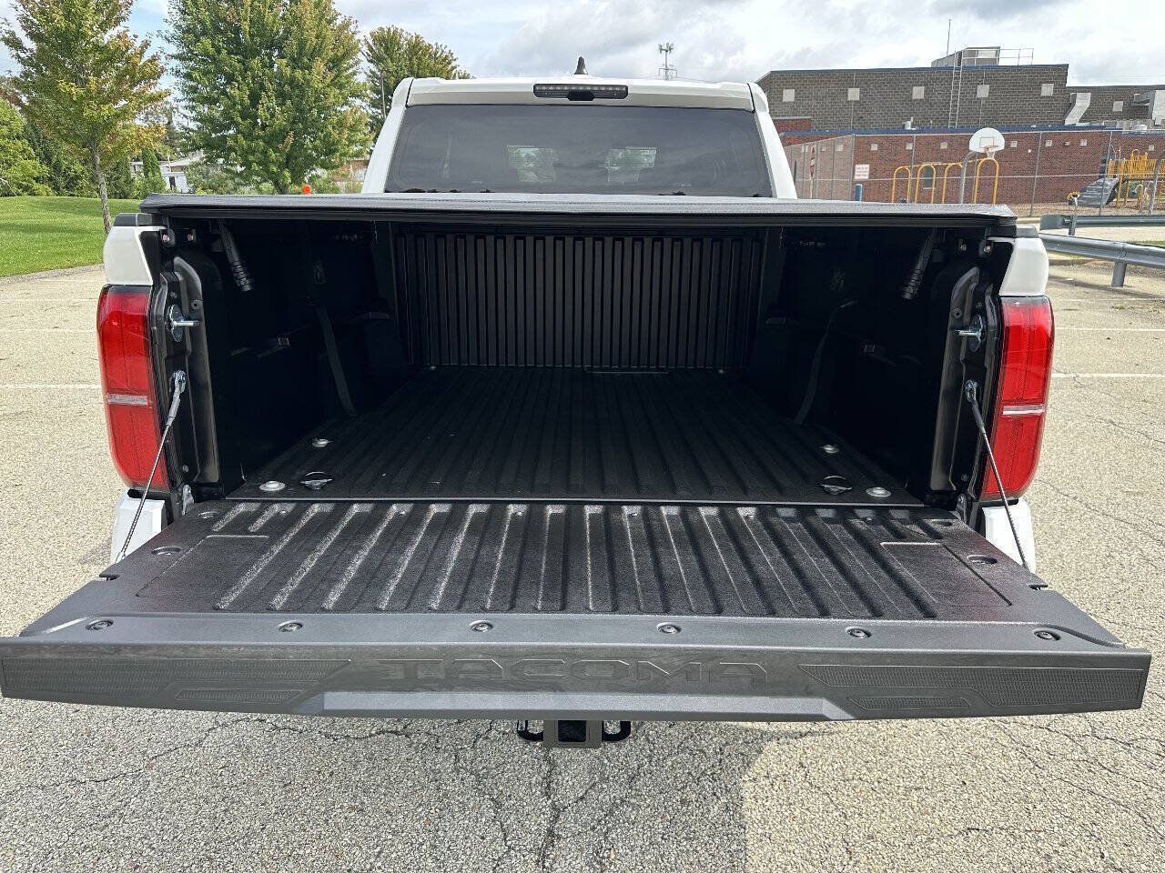 Used 2026 Toyota Tacoma TRD Sport AWD/4WD image 13