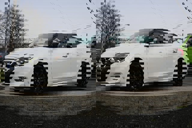 Used 2016 Nissan Maxima SR w/ Midnight Edition