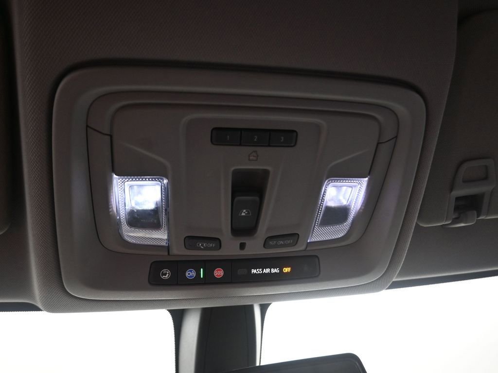 Used 2019 Chevrolet Silverado 1500 LT w/ Texas Edition image 14