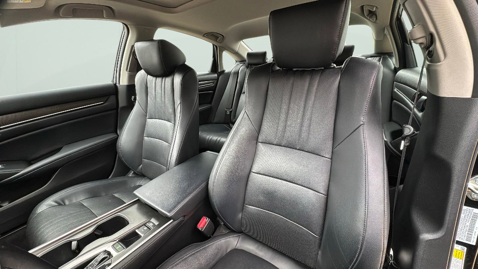 Used 2018 Honda Accord EX-L image 13