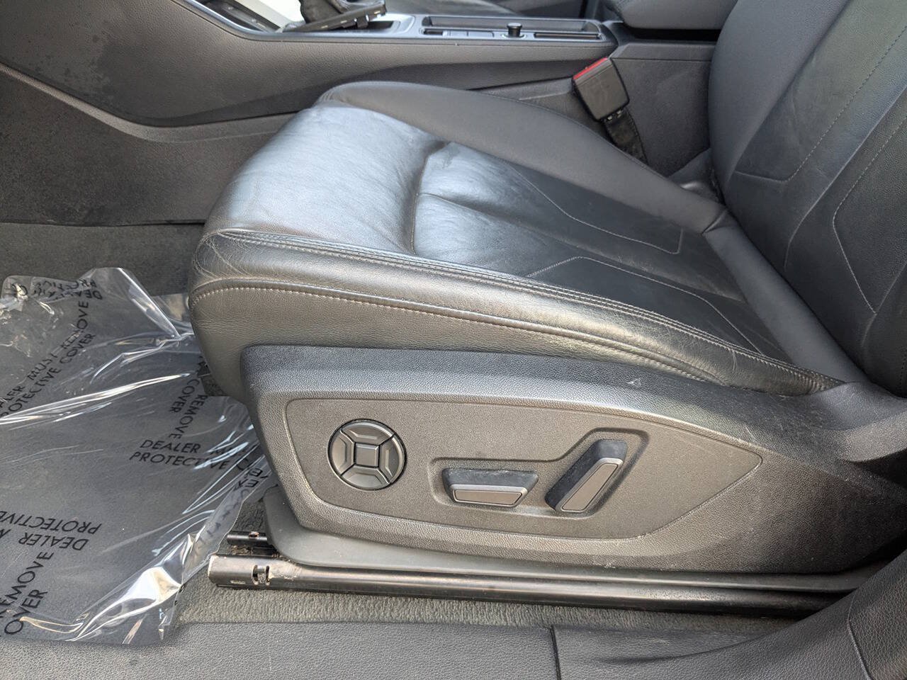 Used 2020 Audi Q3 2.0T Premium AWD/4WD image 21