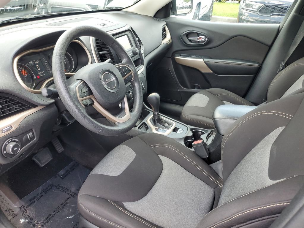 Used 2018 Jeep Cherokee Latitude image 14