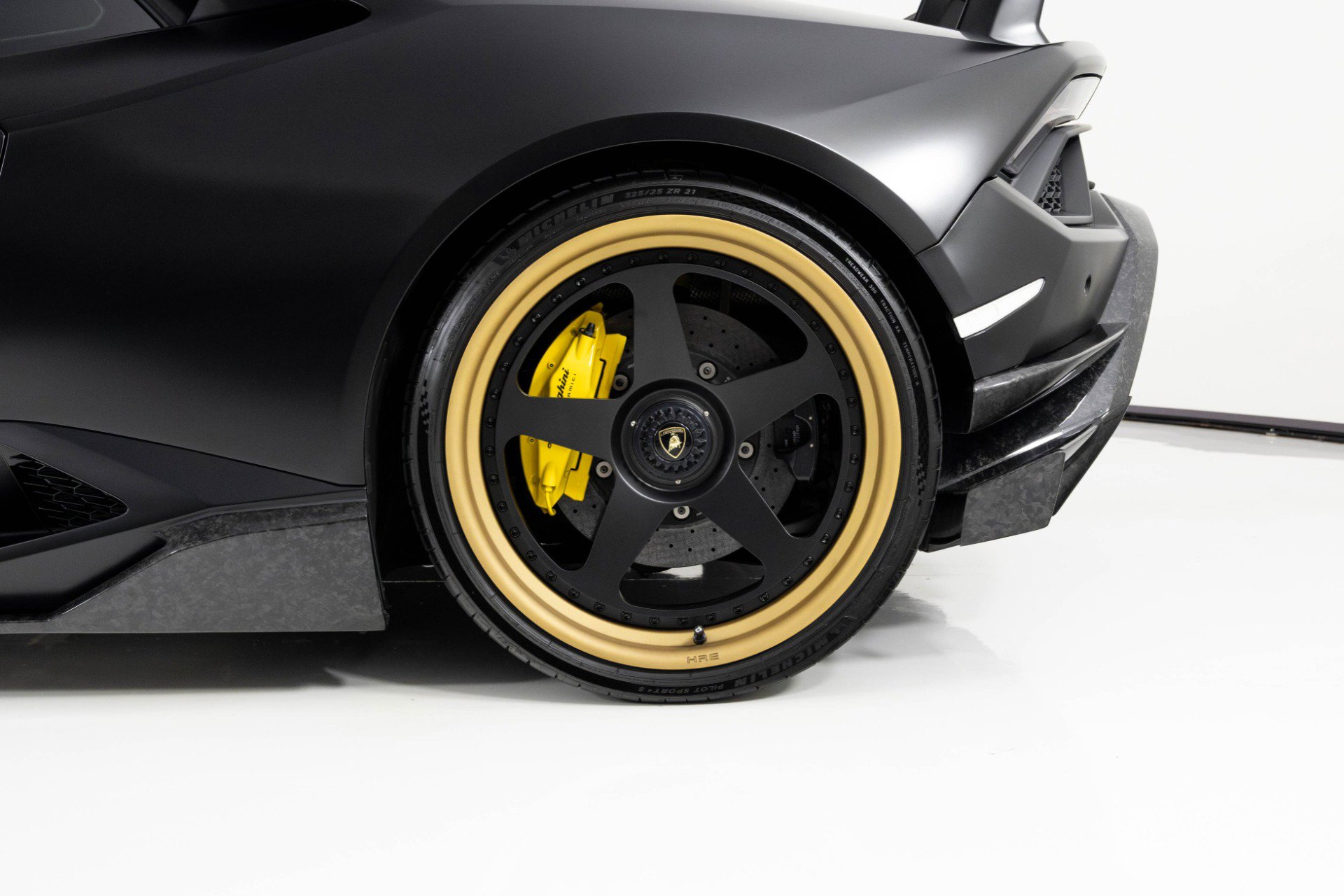 Used 2018 Lamborghini Huracan Performante image 11