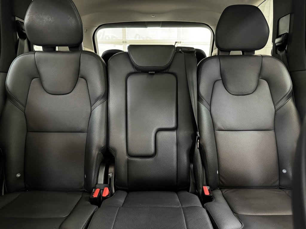 Used 2024 Volvo XC90 B5 Plus image 15