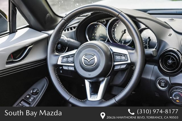 Certified 2025 MAZDA MX-5 Miata Club RWD image 12