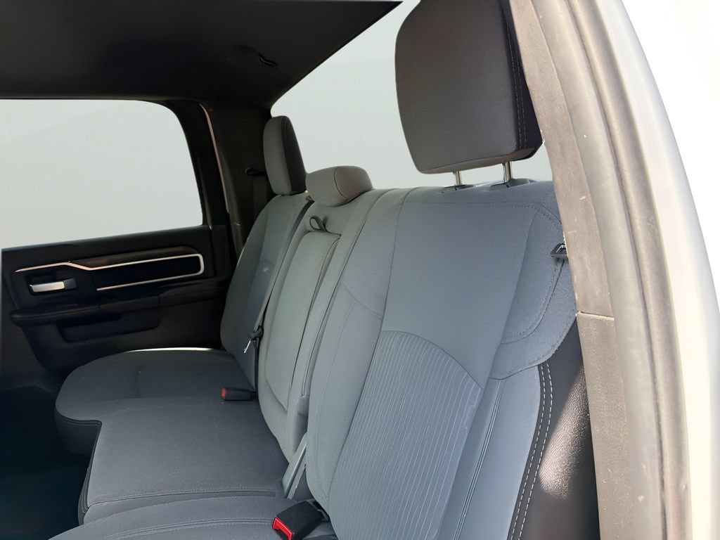 Used 2024 RAM 2500 Big Horn AWD/4WD image 36