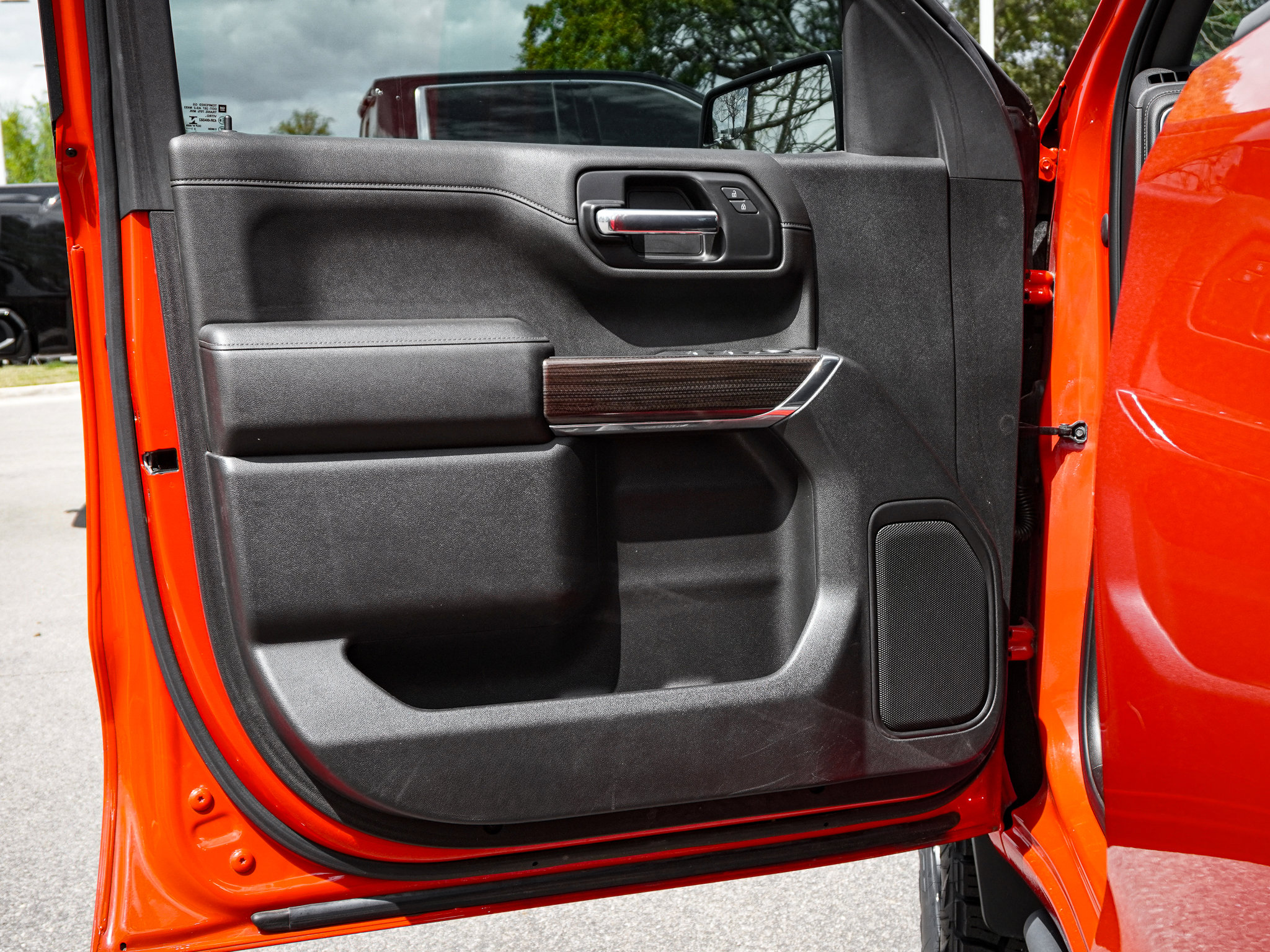 Used 2021 Chevrolet Silverado 1500 RST w/ Z71 Off-Road Package image 14