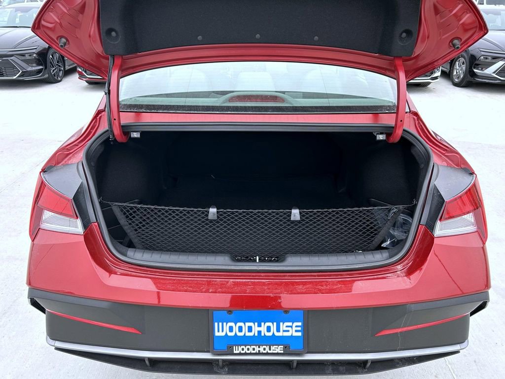 New 2026 Hyundai Elantra Sport image 9