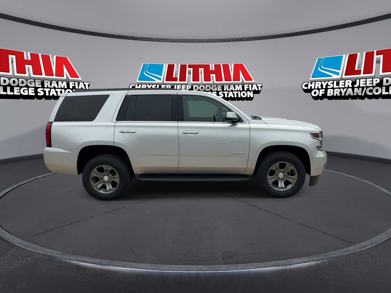 Used 2020 Chevrolet Tahoe LS w/ Skid Plate Package AWD/4WD image 9
