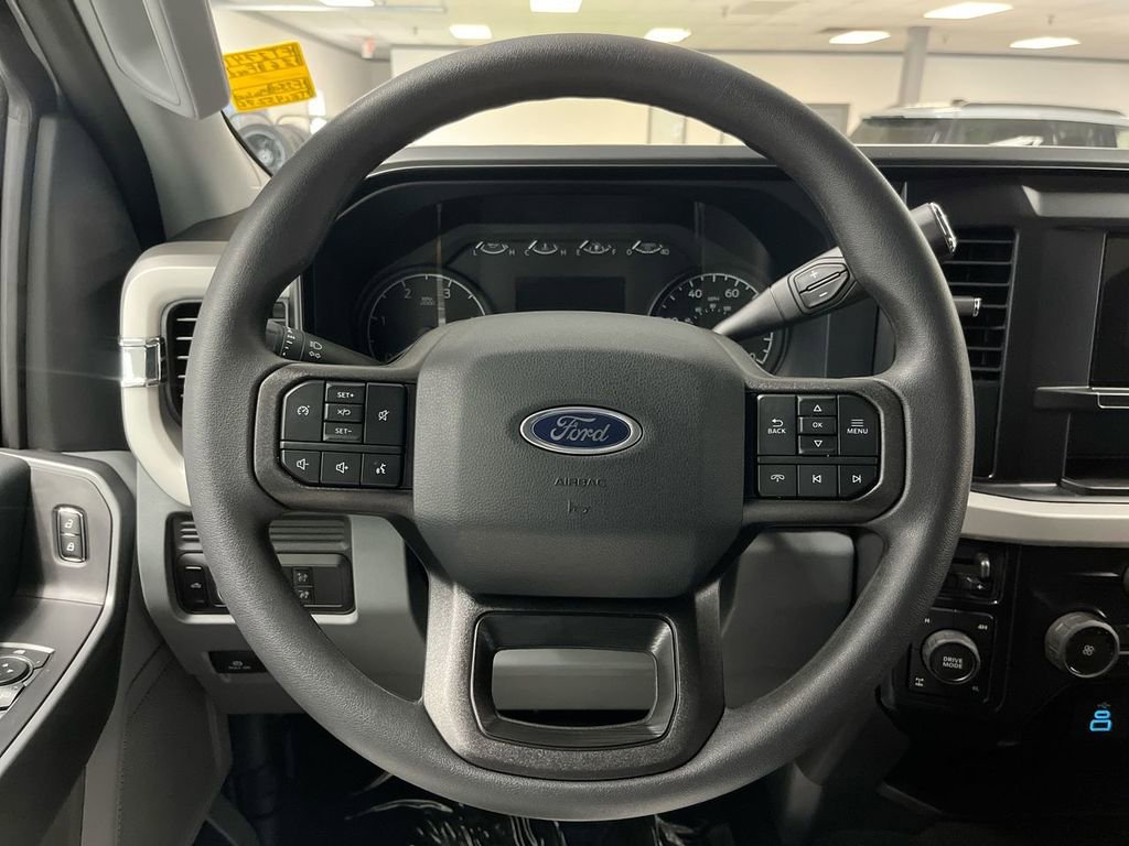 New 2026 Ford F350 4x4 Crew Cab Super Duty image 16