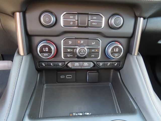 Certified 2023 Chevrolet Suburban High Country image 29