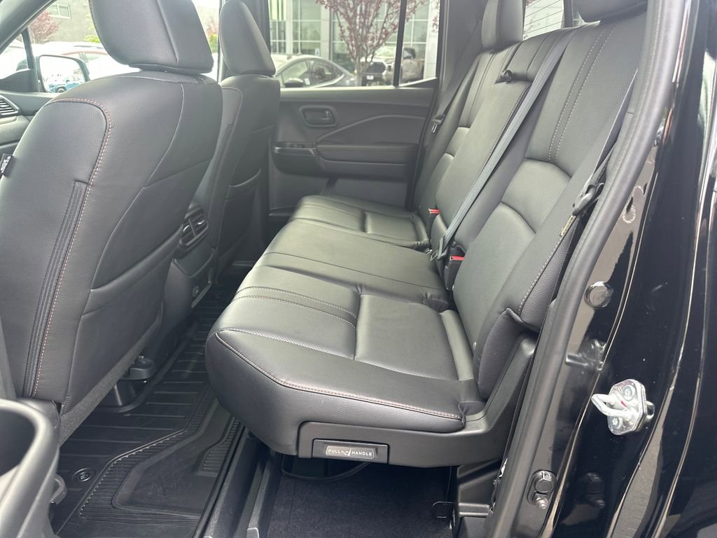 Used 2025 Honda Ridgeline TrailSport image 14