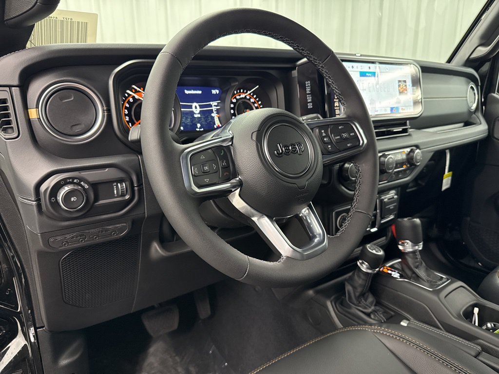 New 2026 Jeep Wrangler Unlimited Sahara AWD/4WD image 18