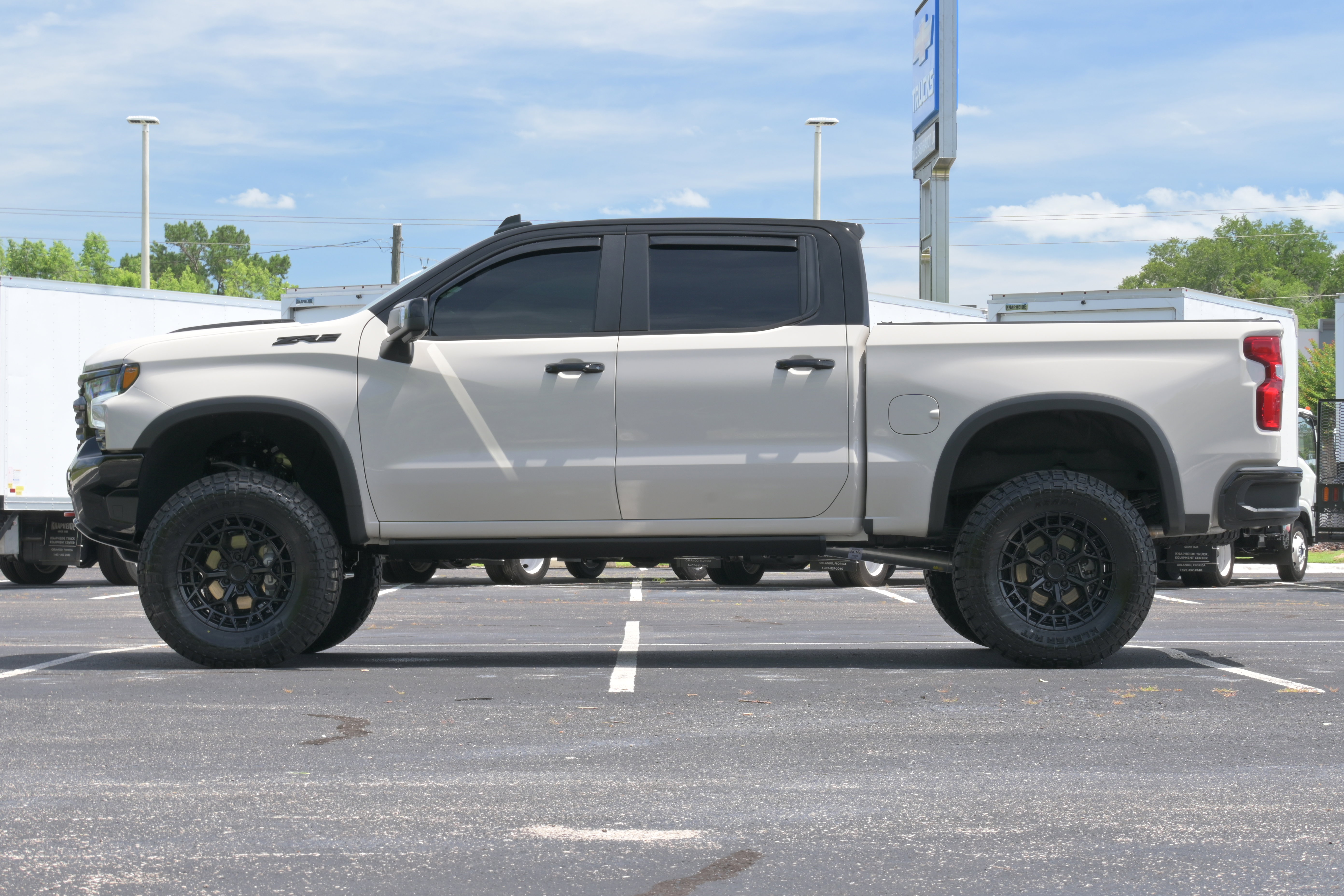 Used 2026 Chevrolet Silverado 1500 ZR2 AWD/4WD image 7