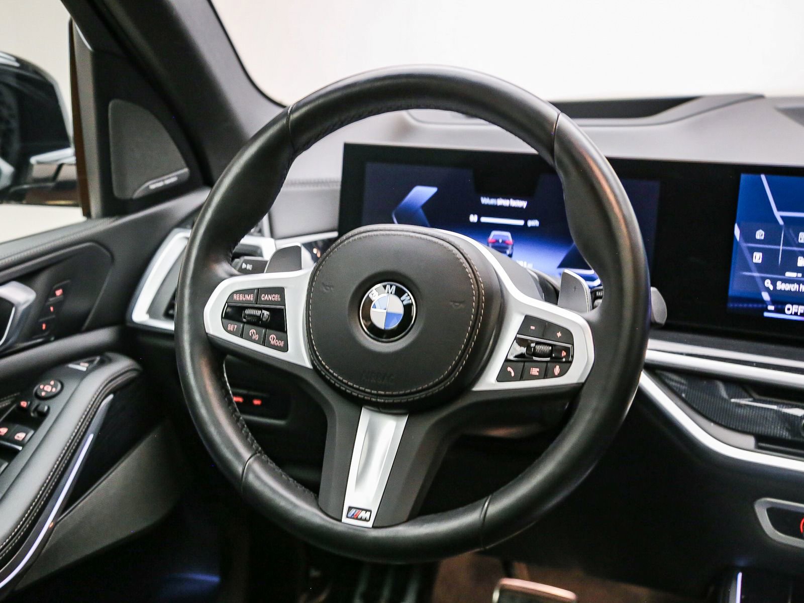 Used 2024 BMW X5 xDrive40i w/ M Sport Package AWD/4WD image 17