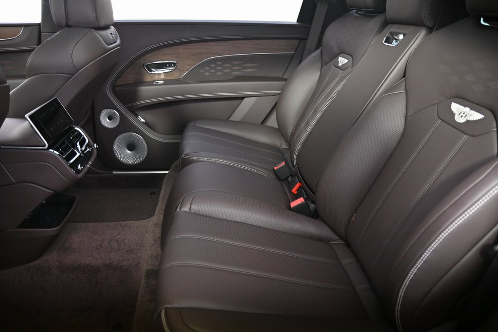 Used 2024 Bentley Bentayga Extended Wheelbase image 21