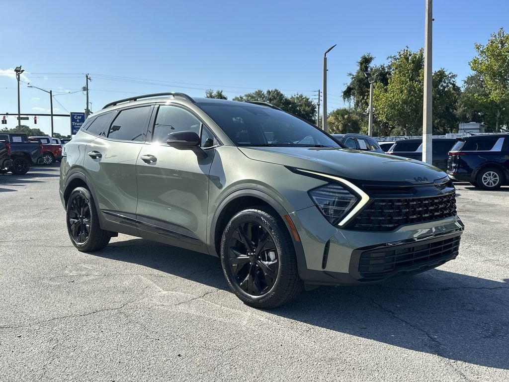 Certified 2025 Kia Sportage X-Line AWD/4WD image 2