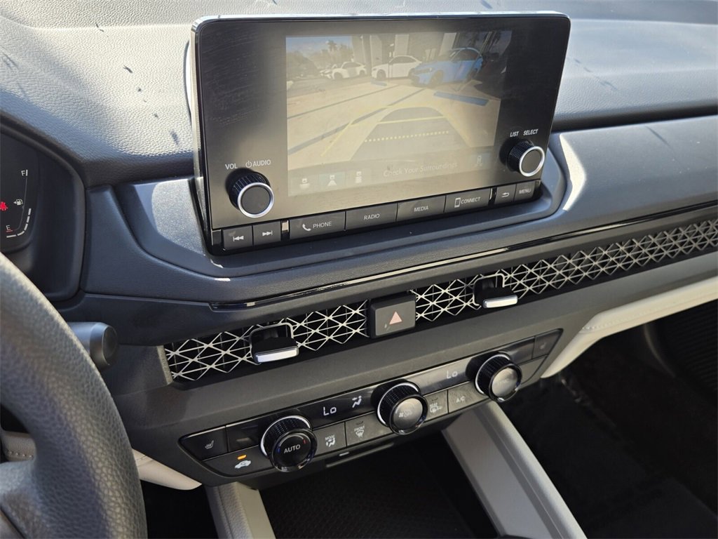 Certified 2025 Honda Accord SE image 21