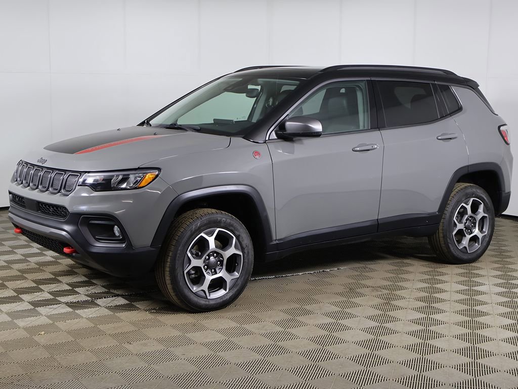 Used 2022 Jeep Compass Trailhawk w/ Sun and Sound Group image 8