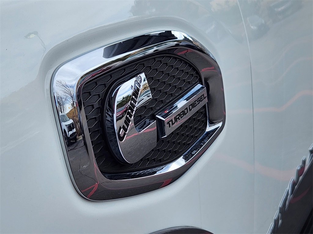 Used 2019 Nissan Titan PRO-4X w/ Pro-4x Convenience Package image 7