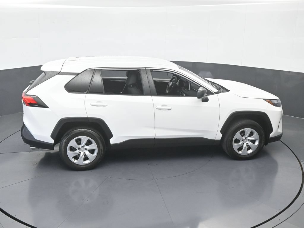 Used 2025 Toyota RAV4 LE AWD/4WD image 48