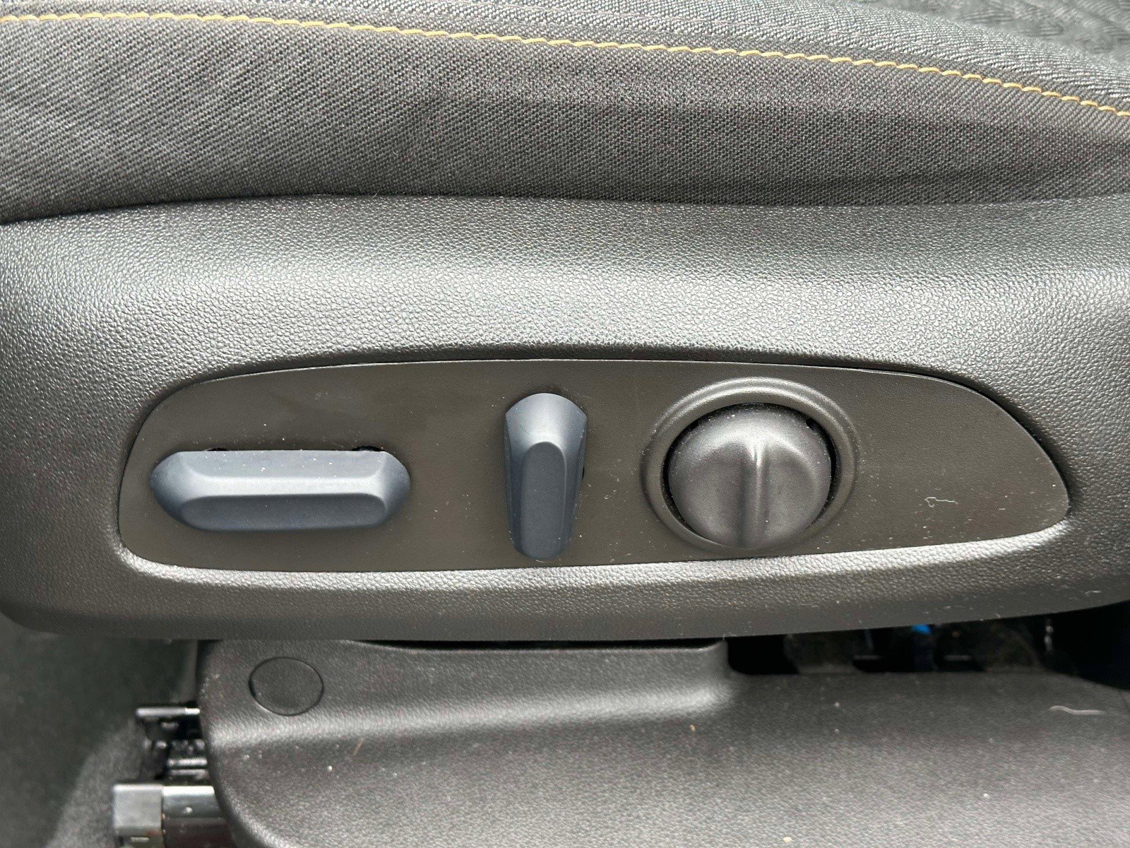 Certified 2023 Chevrolet Equinox LT FWD image 25