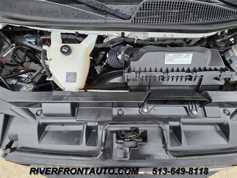 Used 2021 Chevrolet Express 3500 w/ Driver Convenience Package RWD image 20