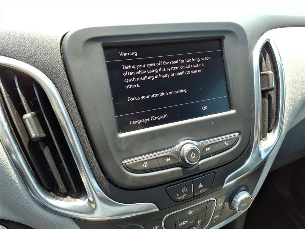 Used 2022 Chevrolet Equinox LS w/ LPO, Floor Liner Package FWD image 29