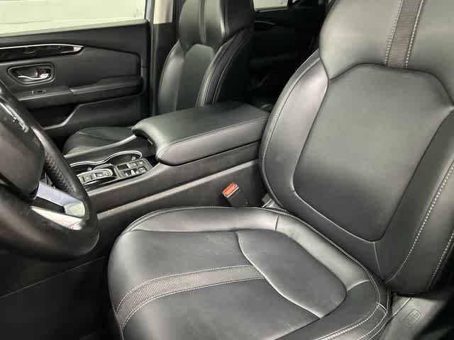 Used 2023 Honda Pilot Touring image 10