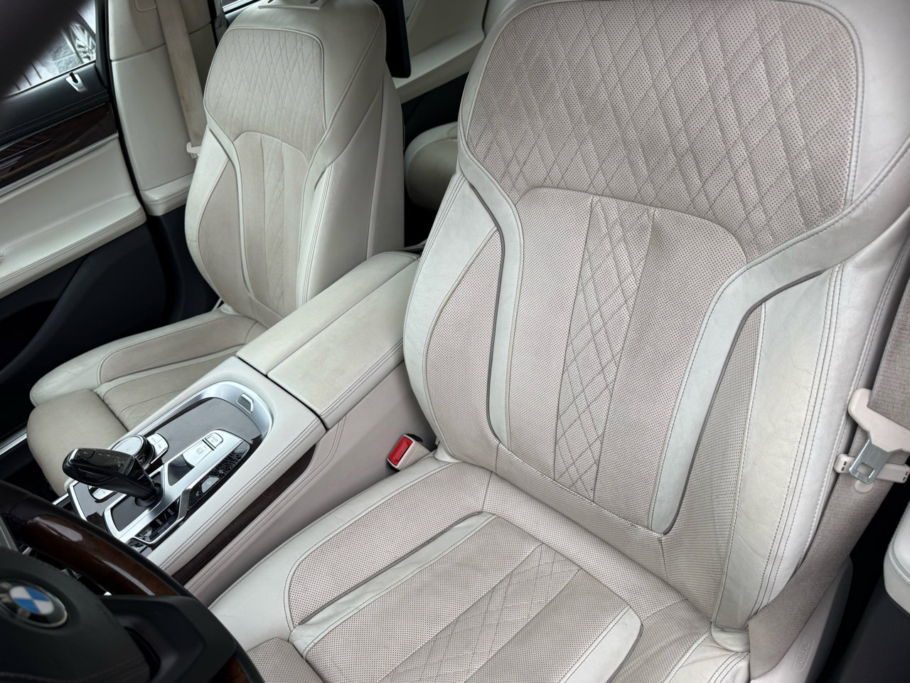 Used 2016 BMW 750i xDrive image 6