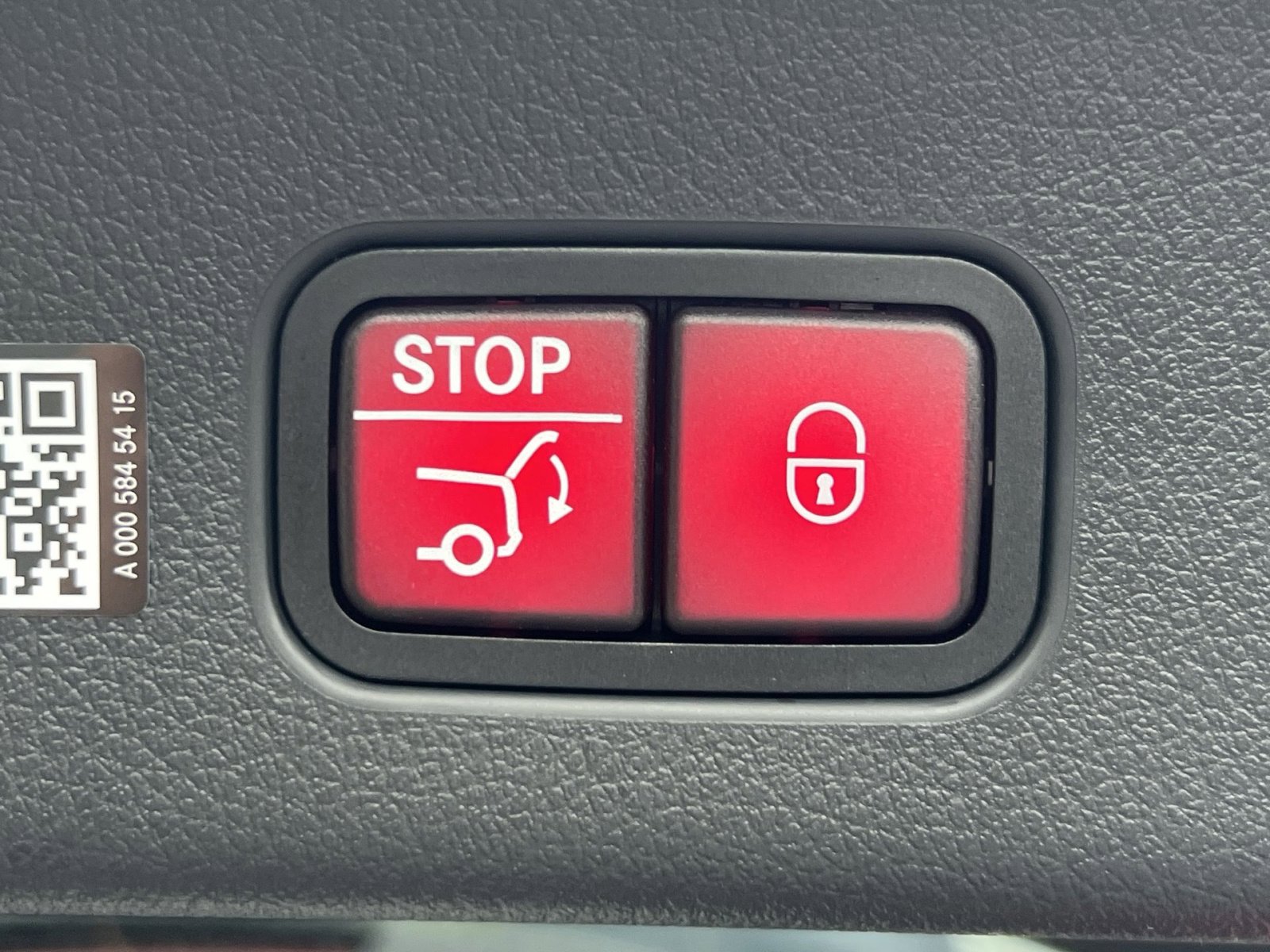 Certified 2026 Mercedes-Benz GLC 300 GLC 300 image 25