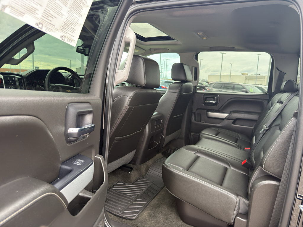 Used 2018 Chevrolet Silverado 1500 LTZ Z71 w/ LTZ Plus Package AWD/4WD image 32