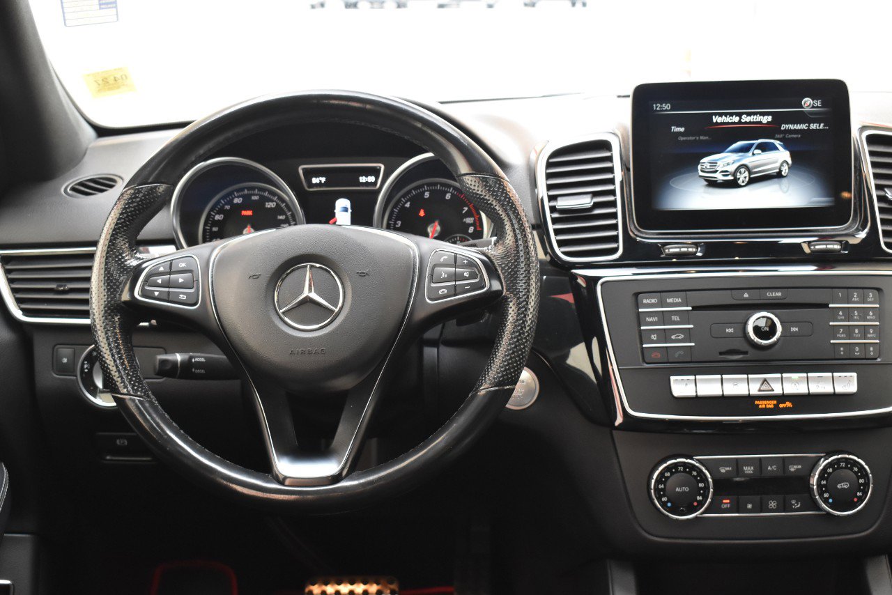 Used 2019 Mercedes-Benz GLE 400 4MATIC image 23